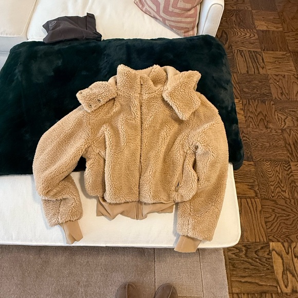 Women's Tan Sherpa Jacket - Picture 4 of 13